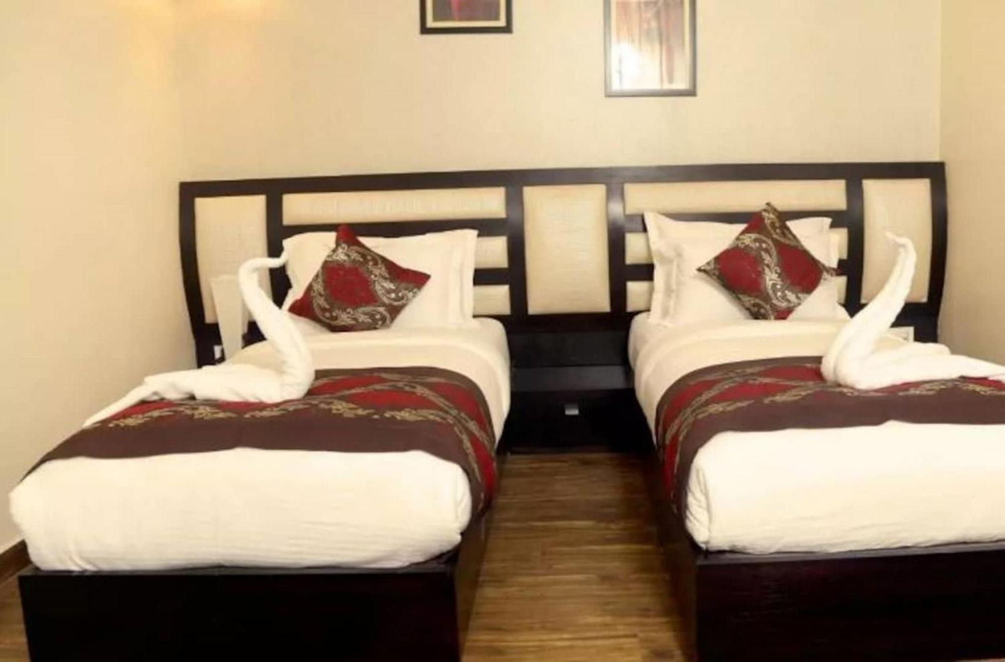Hotel Suncity & Restaurant Hisar Экстерьер фото